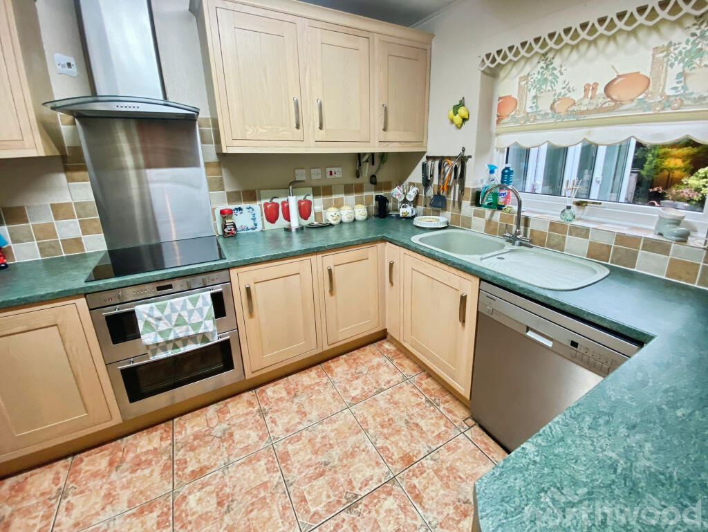 Grove Park Avenue, West Derby, Liverpool, L12 photo 4
