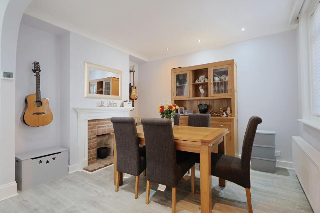 House in Poole, Rossmore - View 6