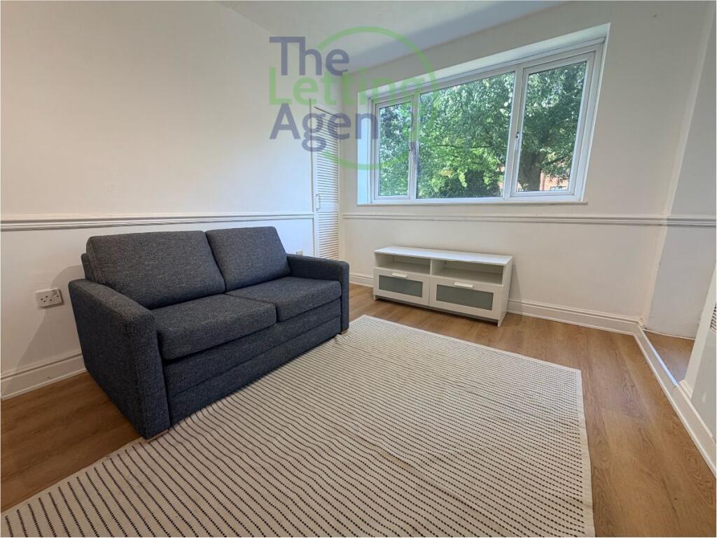 Apartment in Salford, Ordsall - View 4