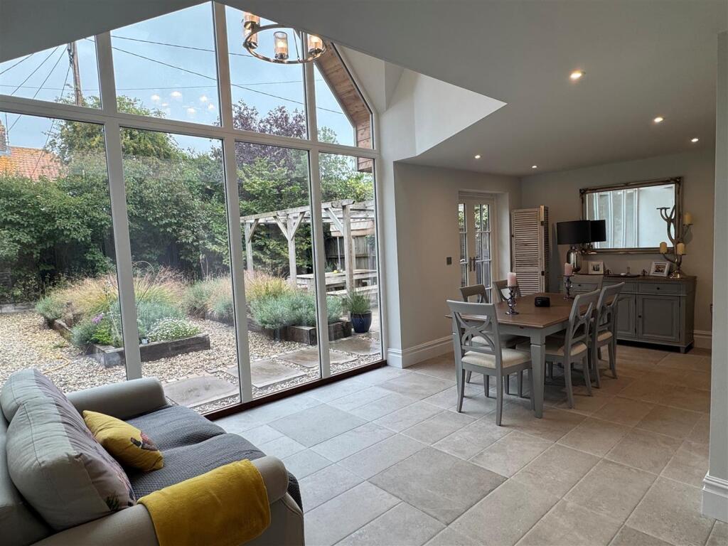 House in East Suffolk, Reydon - More