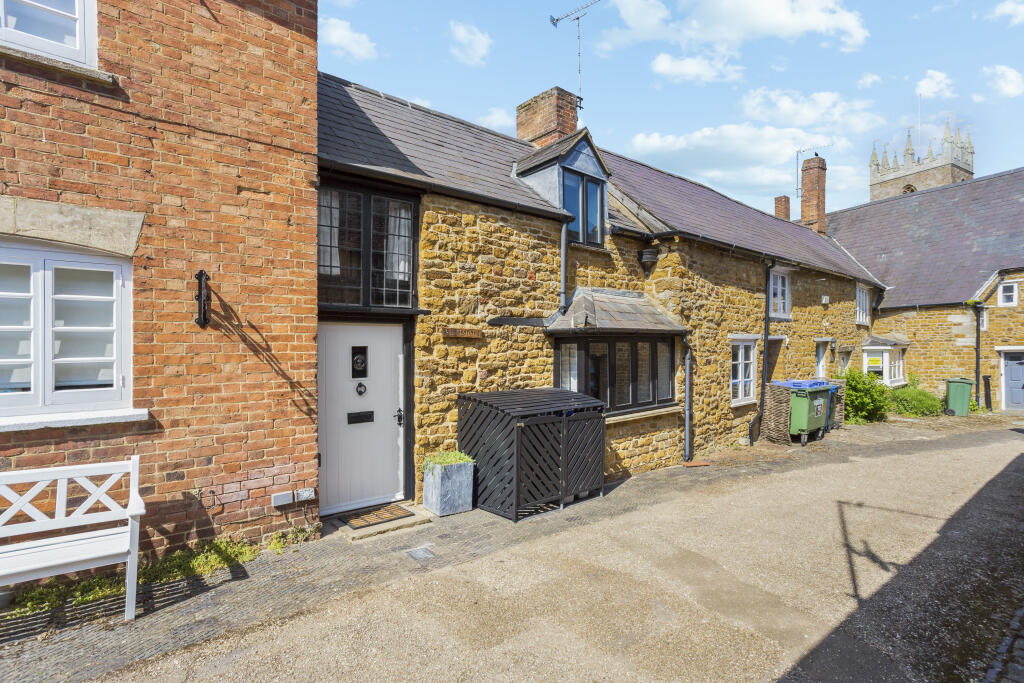 Main image of property: The Tchure, Deddington, OX15