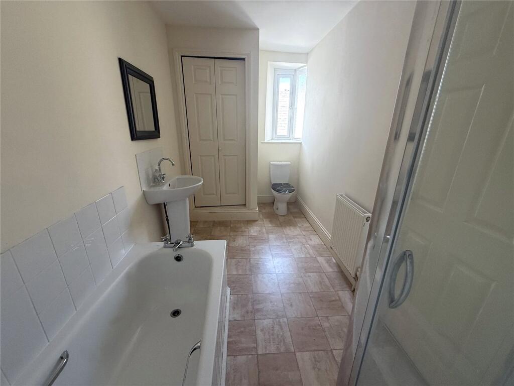 Apartment in Exeter - View 5