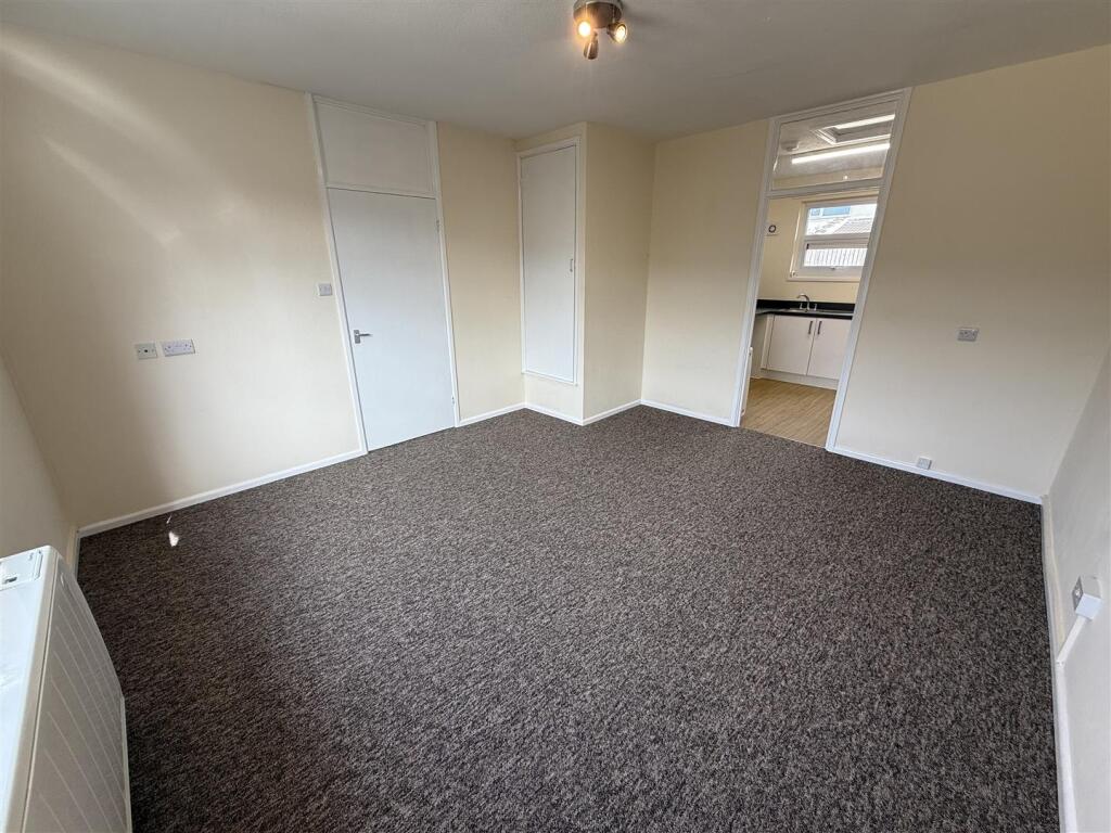 House in Swindon - View 5
