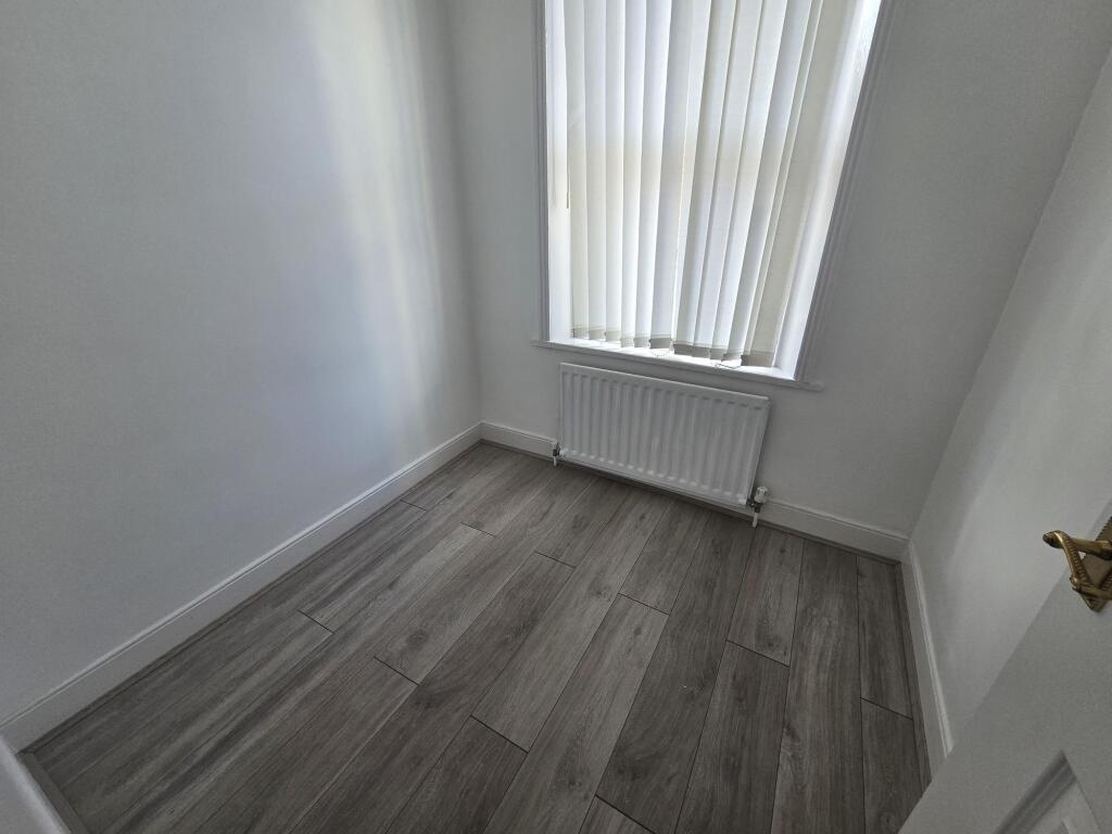 Apartment in Newcastle upon Tyne - View 5