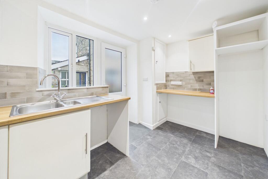 House in Lancaster - View 5
