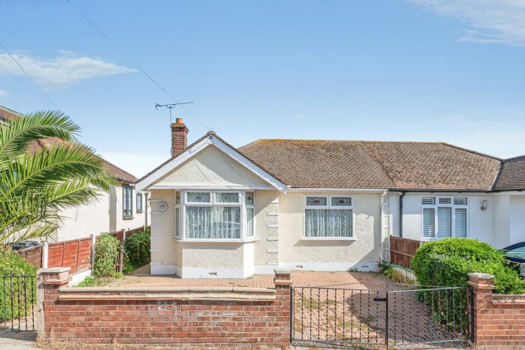 Main image of property: Elmtree Road, Basildon, Essex, SS16
