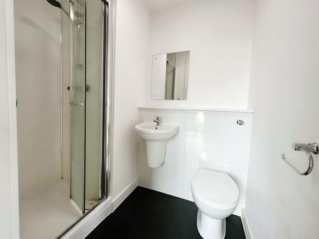 Apartment in Liverpool - View 5