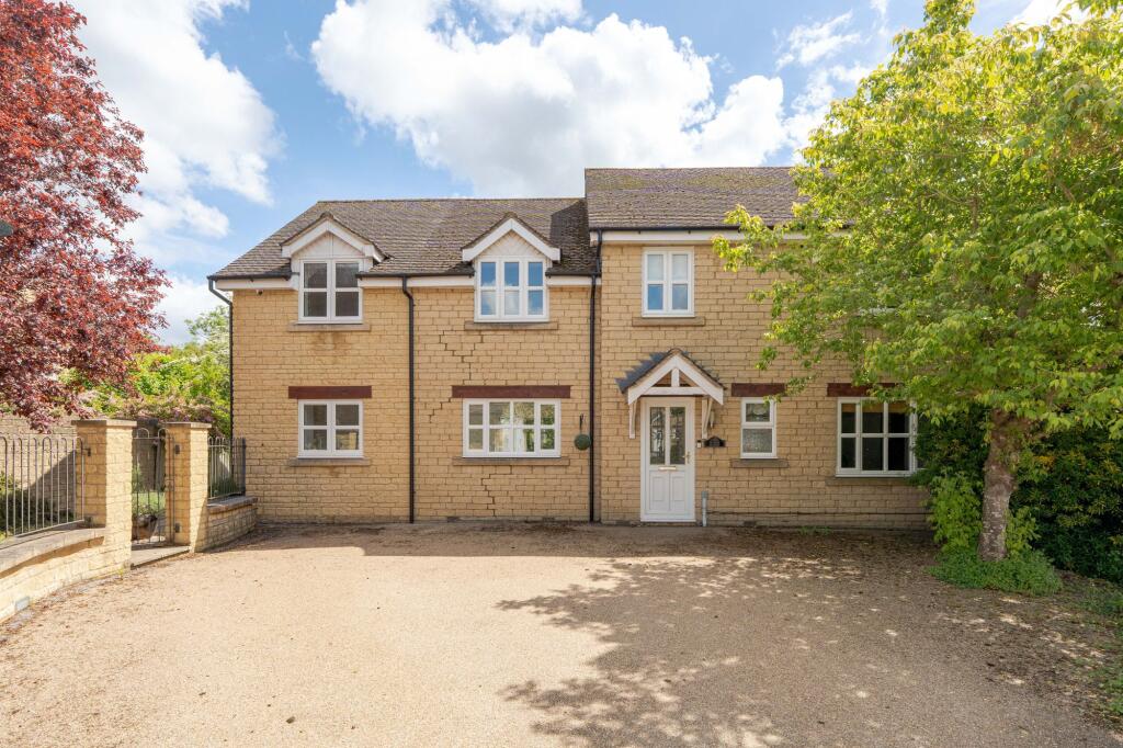 Main image of property: Maple House, 7 Hodgson Close, Fritwell, Oxfordshire, OX27 7QB