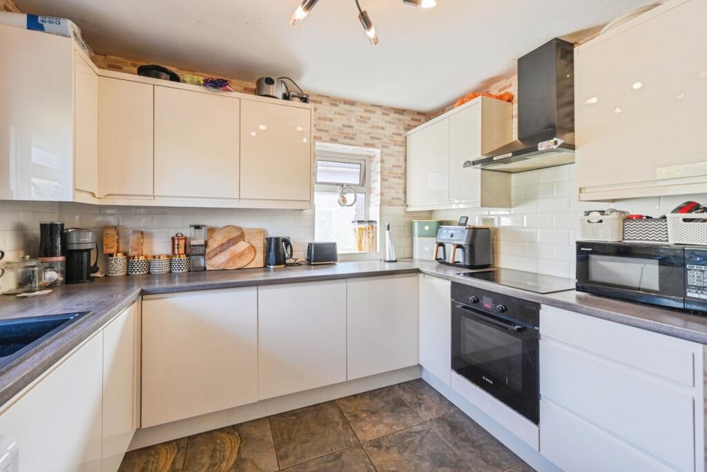 Additional image 6 of Chestnut Avenue, Tamworth, Staffordshire, B79