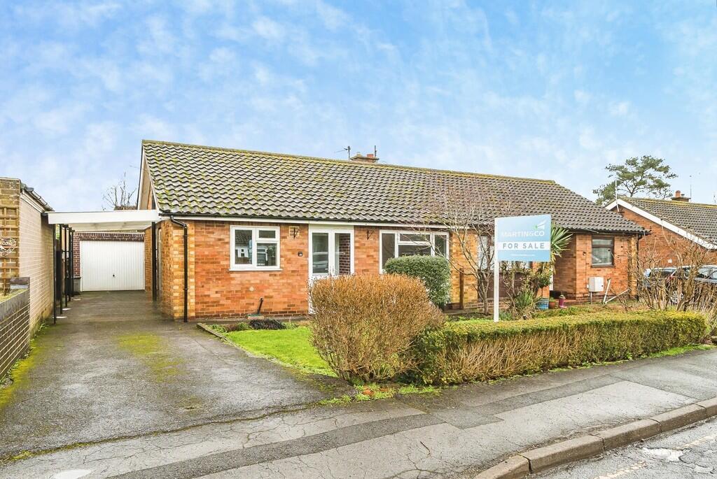 Main image of property: Ludsden Grove, Thame