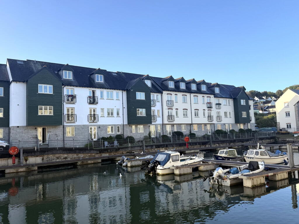 3-bed flat on Penryn, £330,000