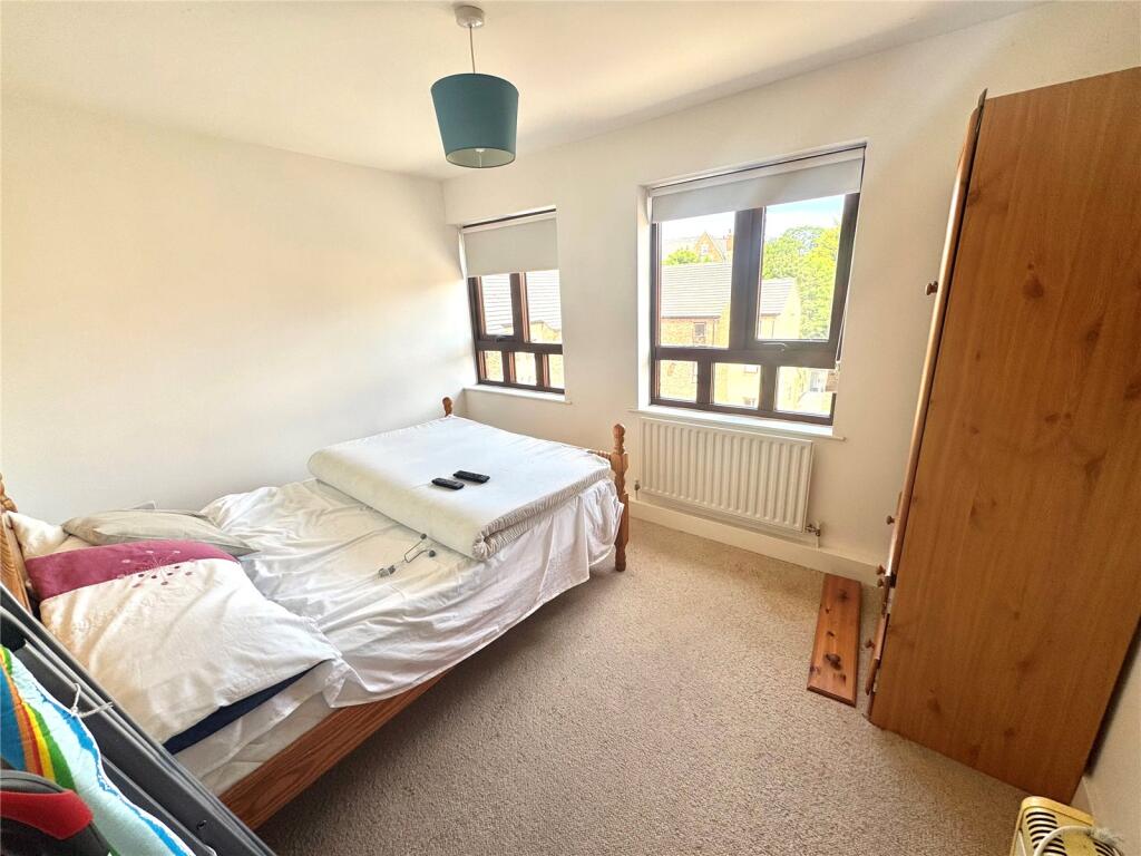 Woodlands Village, Wakefield, West Yorkshire, WF1 photo 3