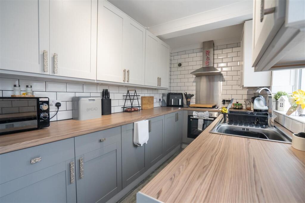House in Birmingham, West Midlands - View 5