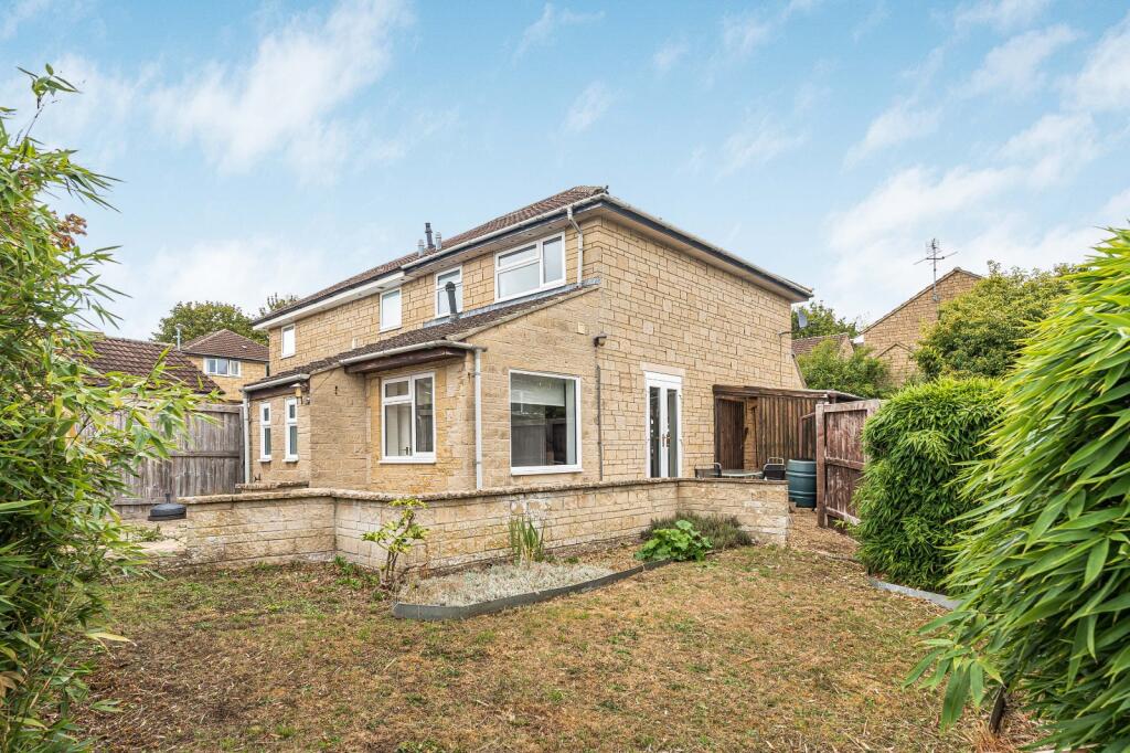 House in Gloucester - View 2