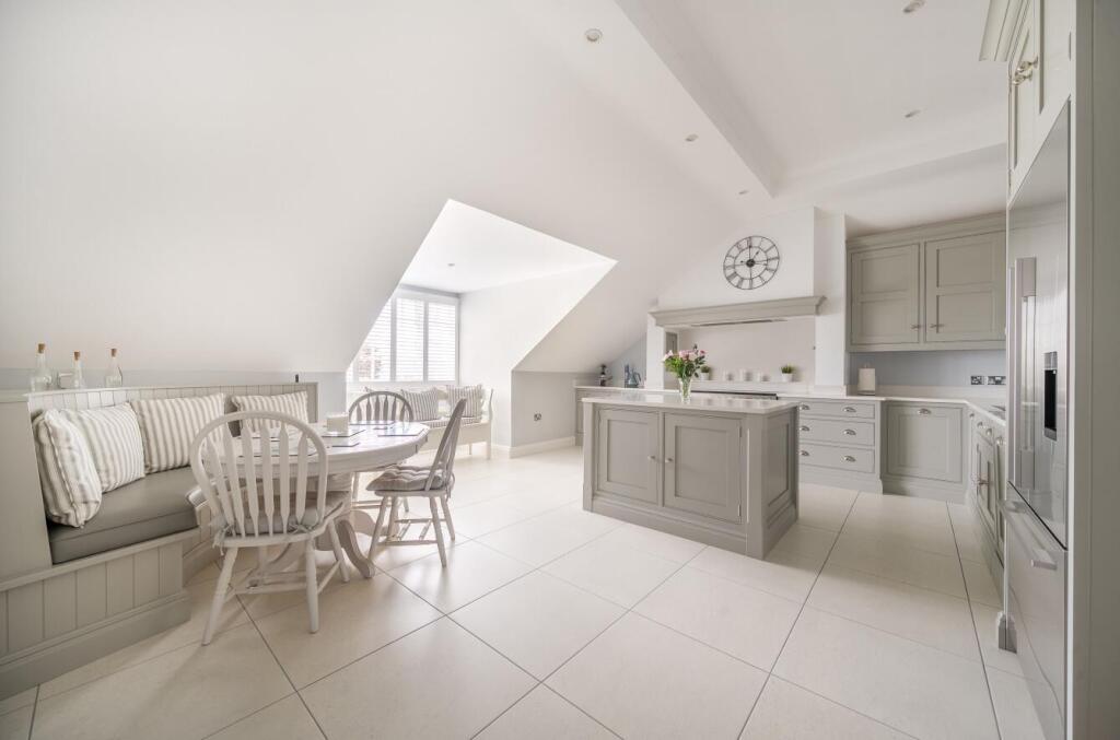 Apartment in Maidstone, Harrietsham - View 4