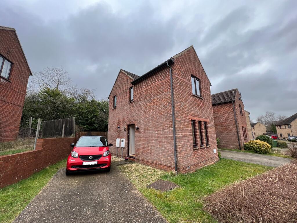 Main image of property: Robertson Close, Shenley Church End, Milton Keynes, MK5