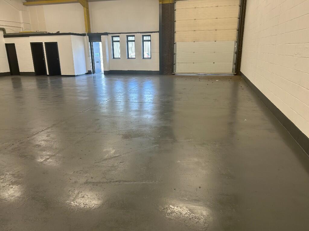 Unit 1F interior