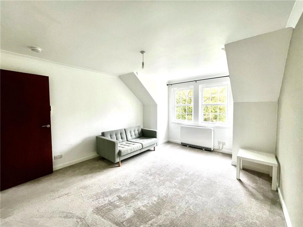 Apartment in Kirkcaldy, Fife - View 2