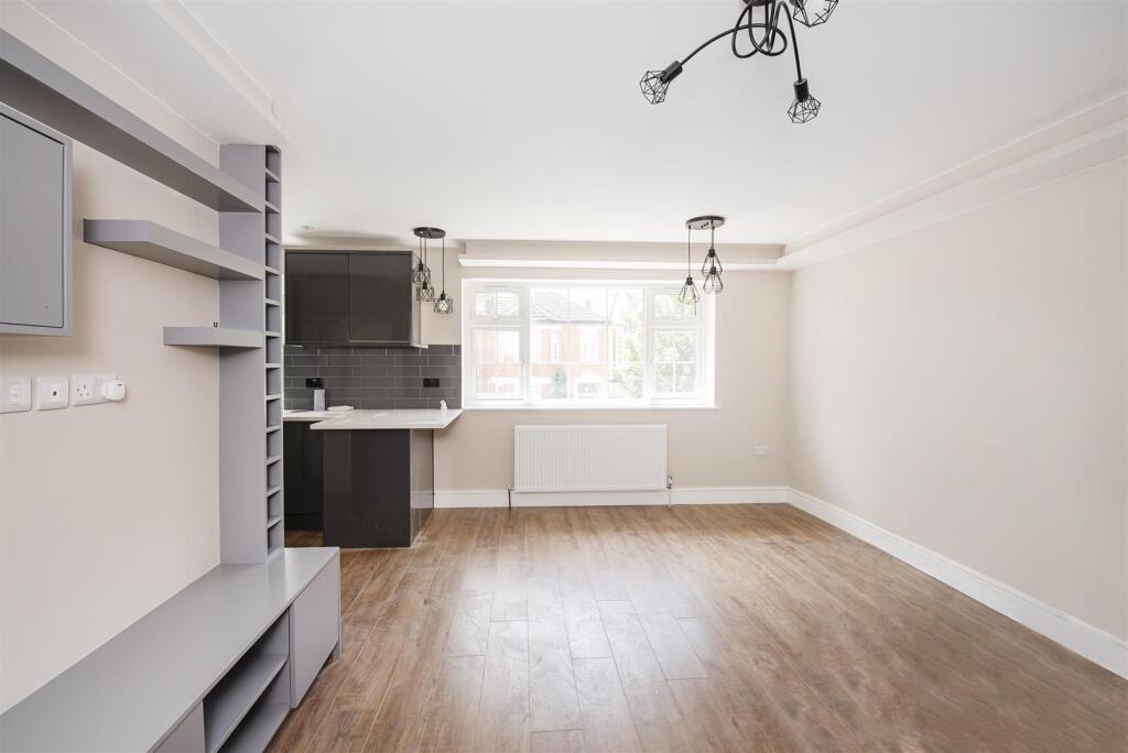 Apartment in London - View 4