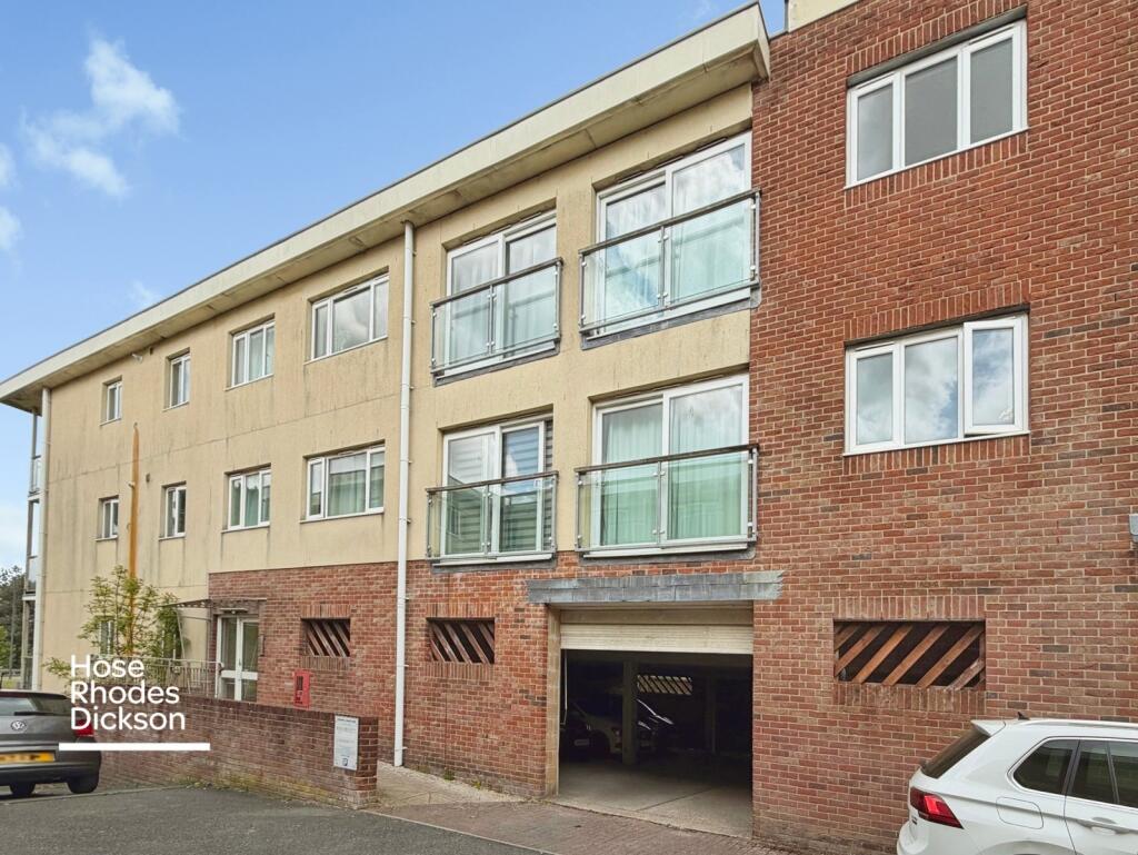 Main image of property: Fairlee Road, Newport, Isle of Wight, PO30