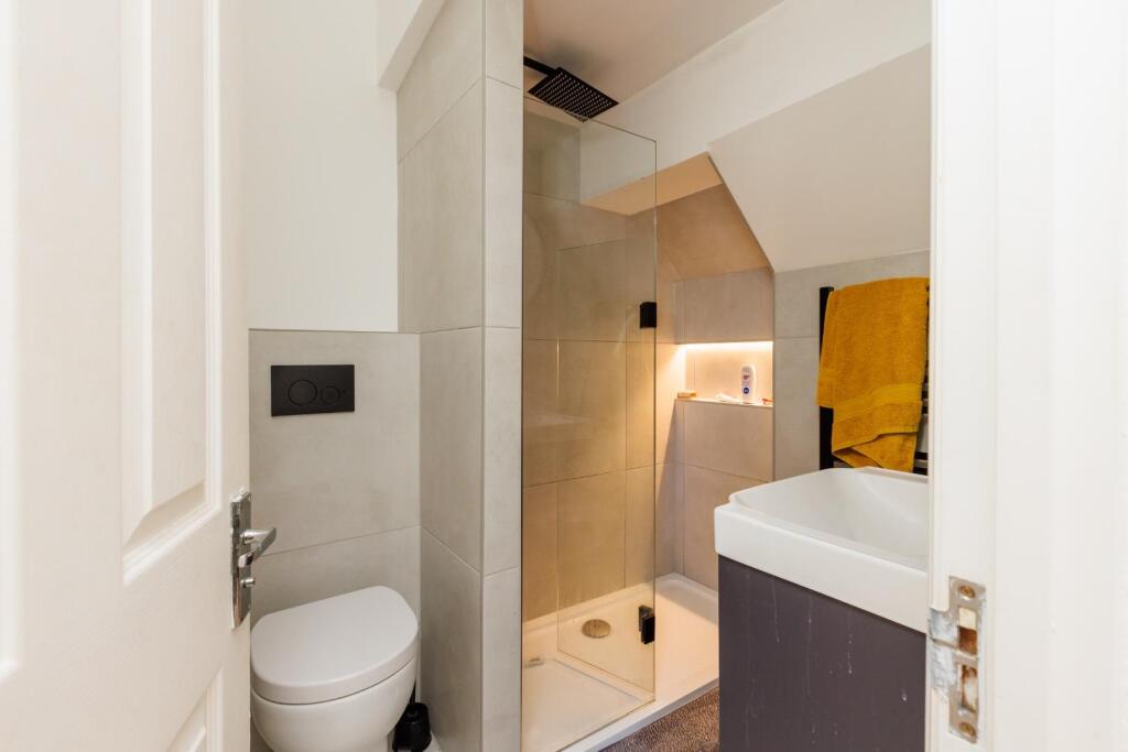 Apartment in Bristol, Manor Farm, Horfield - View 3
