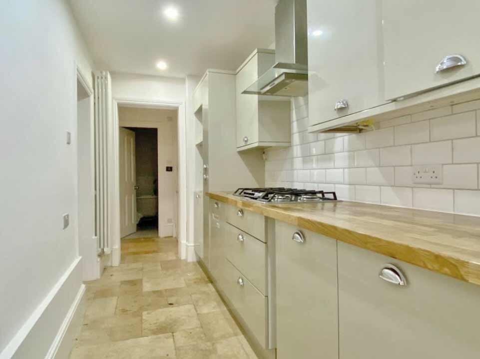 Apartment in Bath, Kingsmead - View 4