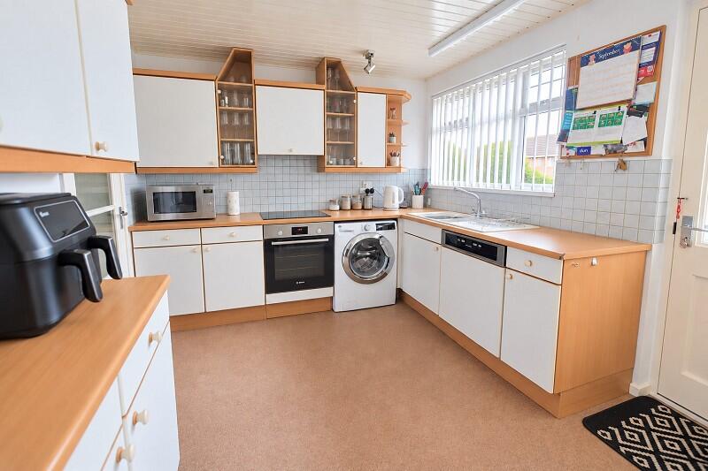 House in New Forest, Old Milton, New Milton - View 5