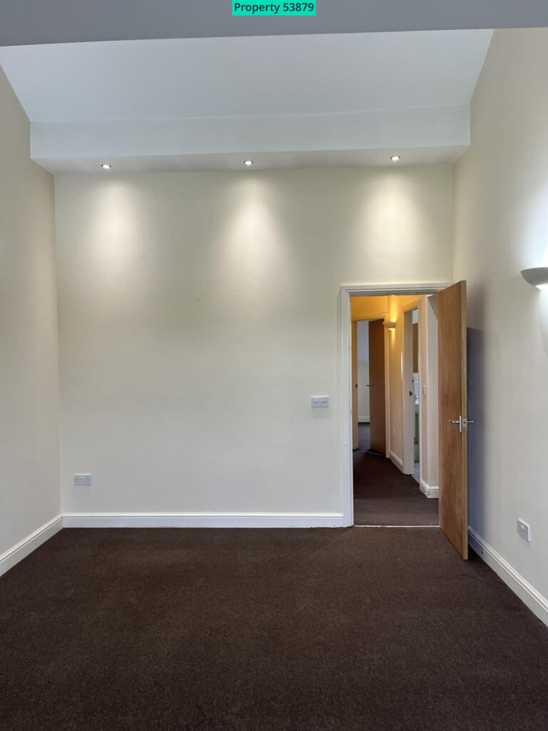 Apartment in Wakefield, Featherstone - View 4