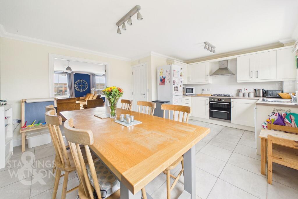 Dunlin Drive, Wymondham photo 3