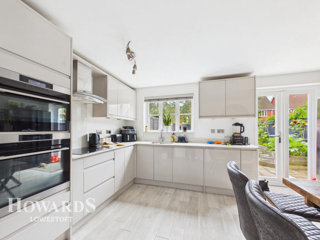 House in East Suffolk, Carlton Colville - View 4