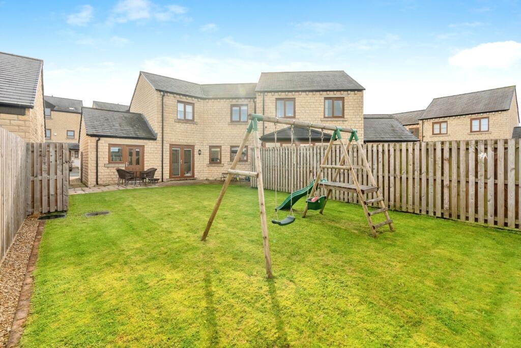 House in Pendle, Reedley Hallows - View 5