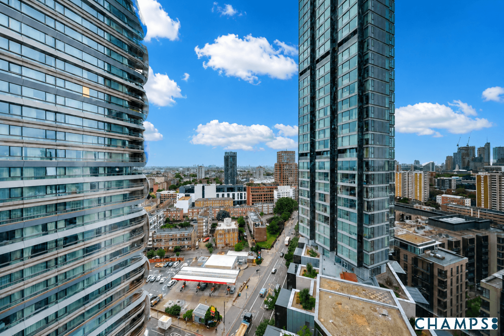 Apartment in London - More