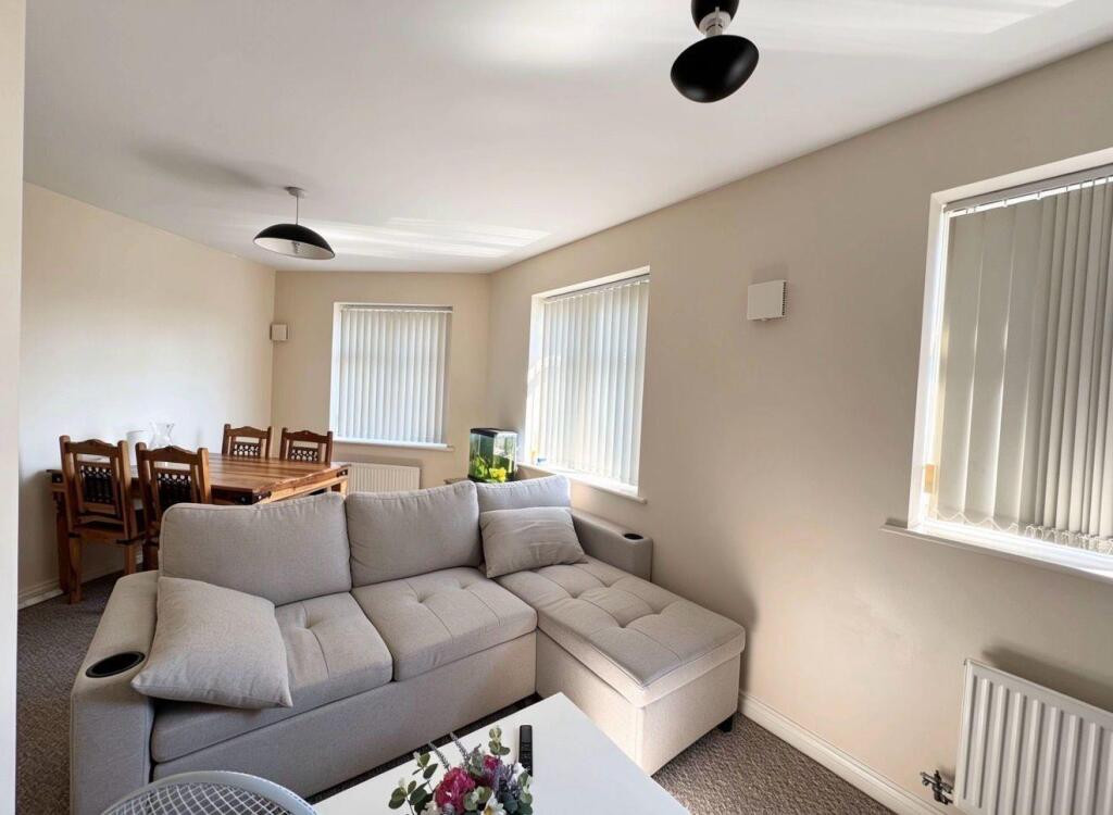 Birmingham Road, Oldbury photo 5