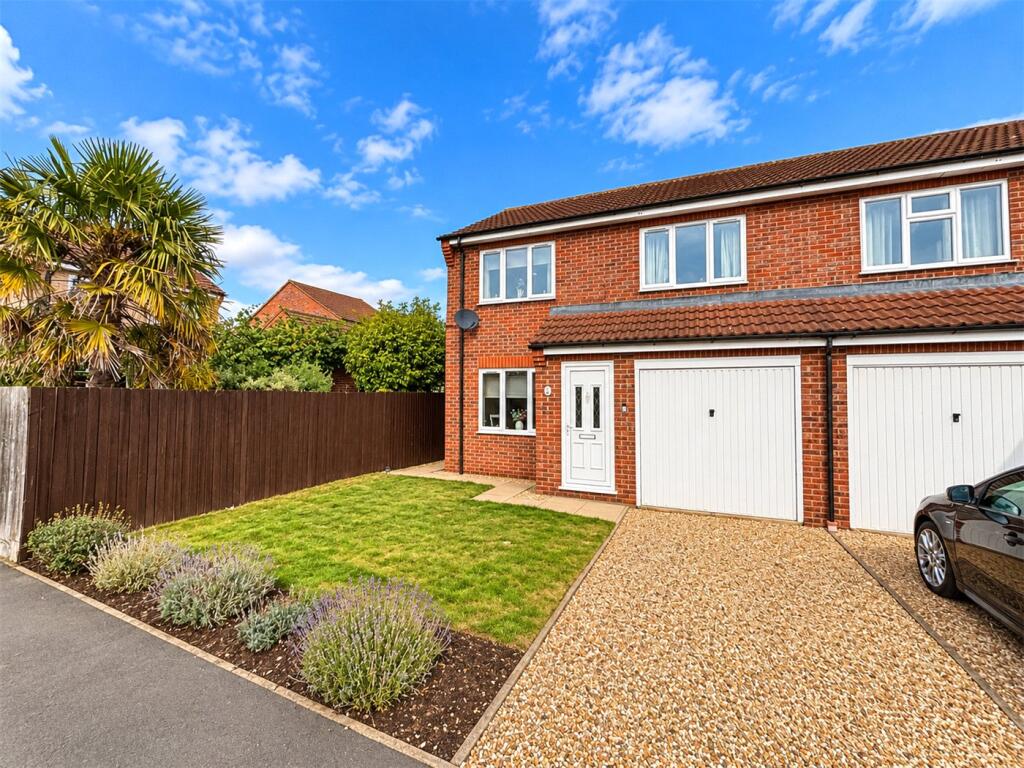 Main image of property: Cypress Close, Sleaford, Lincolnshire, NG34