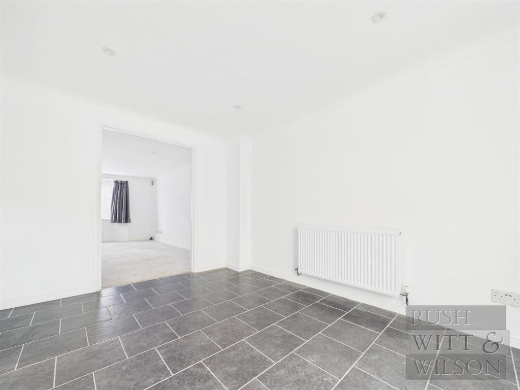 House in Tonbridge - View 5