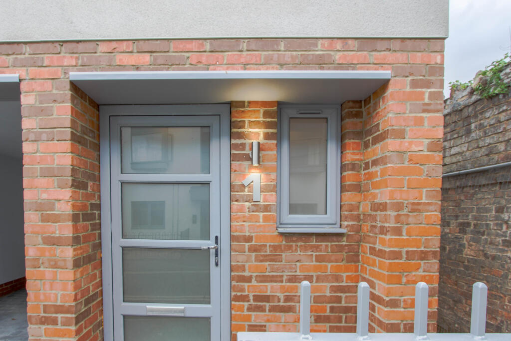 Main image of property: 1 Grove Mews Grove Street, CHELTENHAM, Gloucestershire