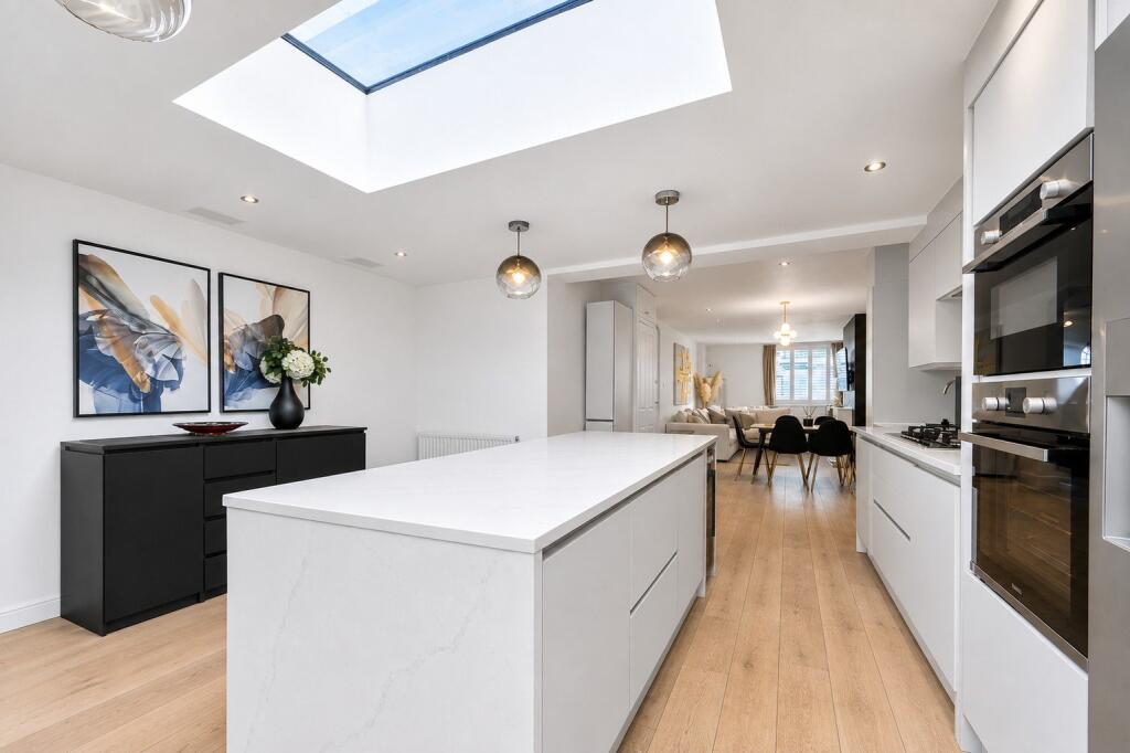 Summerley Street, Earlsfield, London, SW18