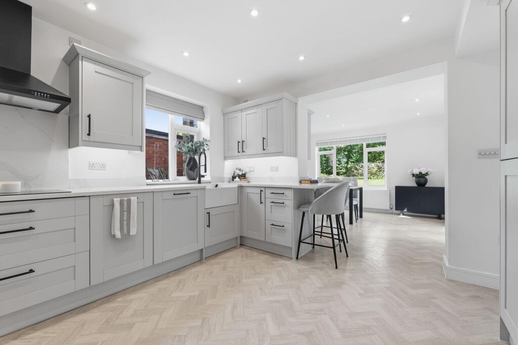 Somersall Lane, Chesterfield, S40 - View 5