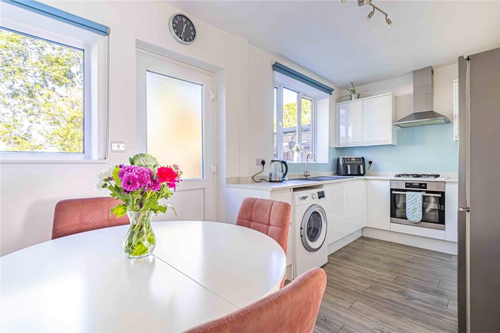 House in Borehamwood, Elstree and Borehamwood - View 2