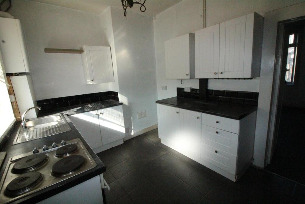 Additional image 4 of Cleckheaton Road, Low Moor, Bradford