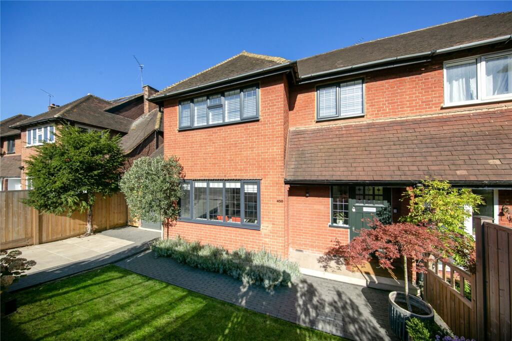 Main image of property: Upper Richmond Road West, Richmond, TW10