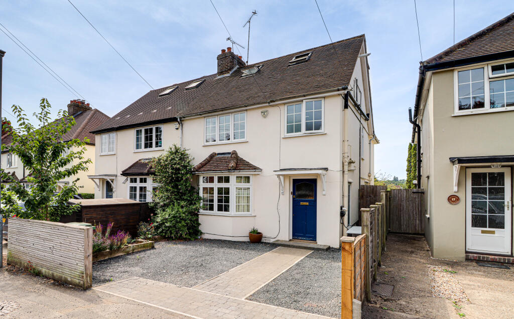 Main image of property: Barnfield Road, Harpenden, AL5