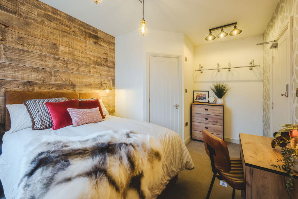 Main image of property: County Road, Swindon, SN1 2EE