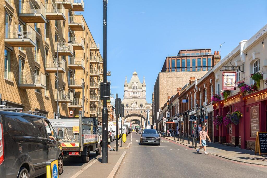 Apartment in London - View 5