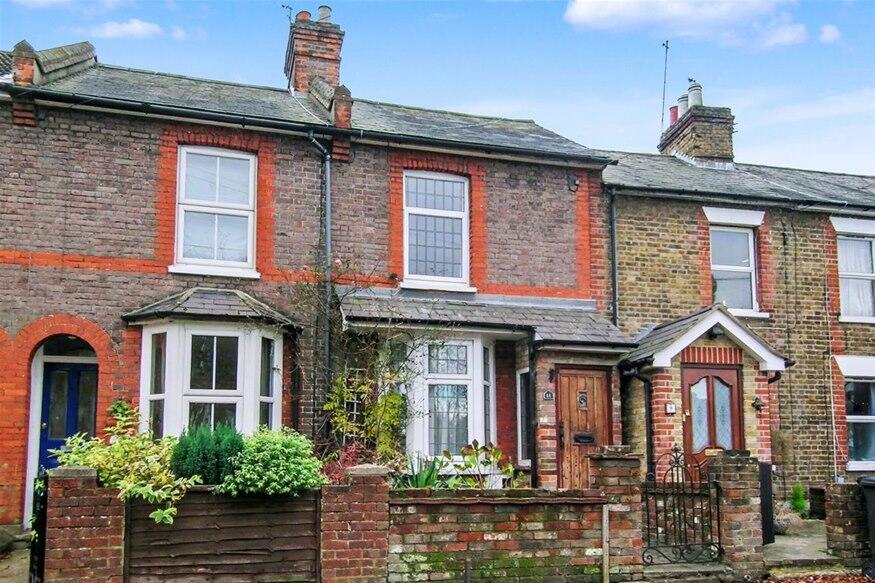 Main image of property: Weymouth Street, Apsley, Hemel Hempstead, HP3