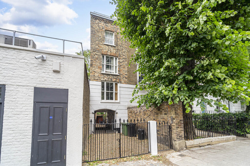 Main image of property: Ellington Street, Barnsbury, London, N7