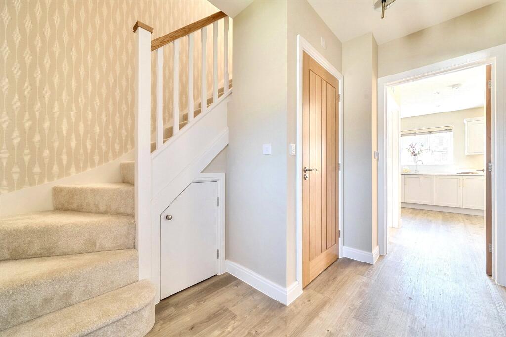 House in Forest of Dean, Hartpury - More