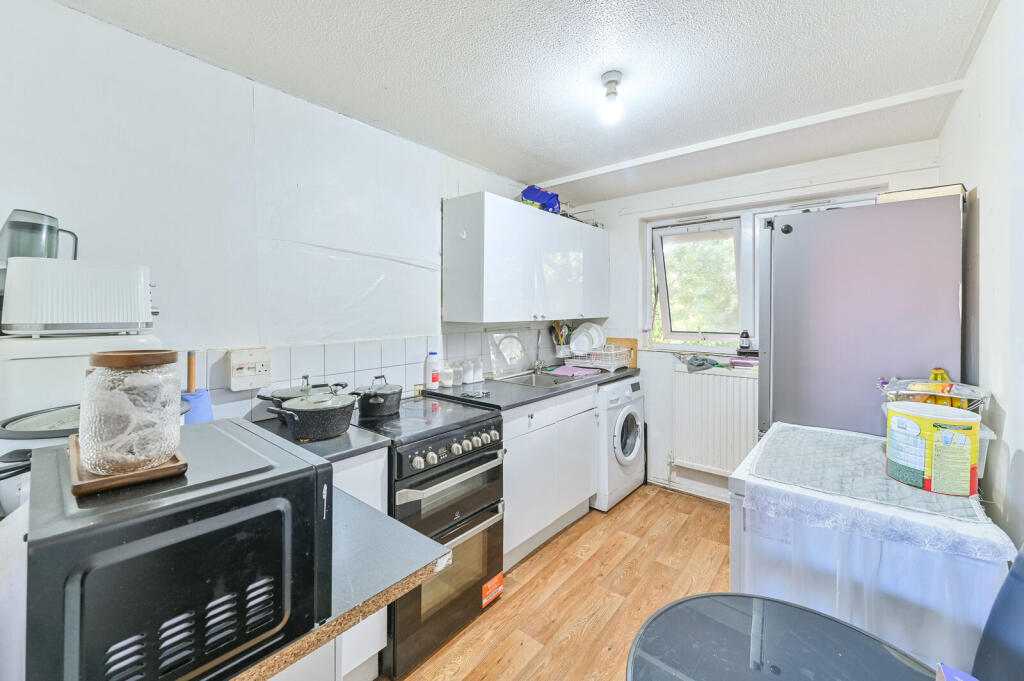 Apartment in London - View 3