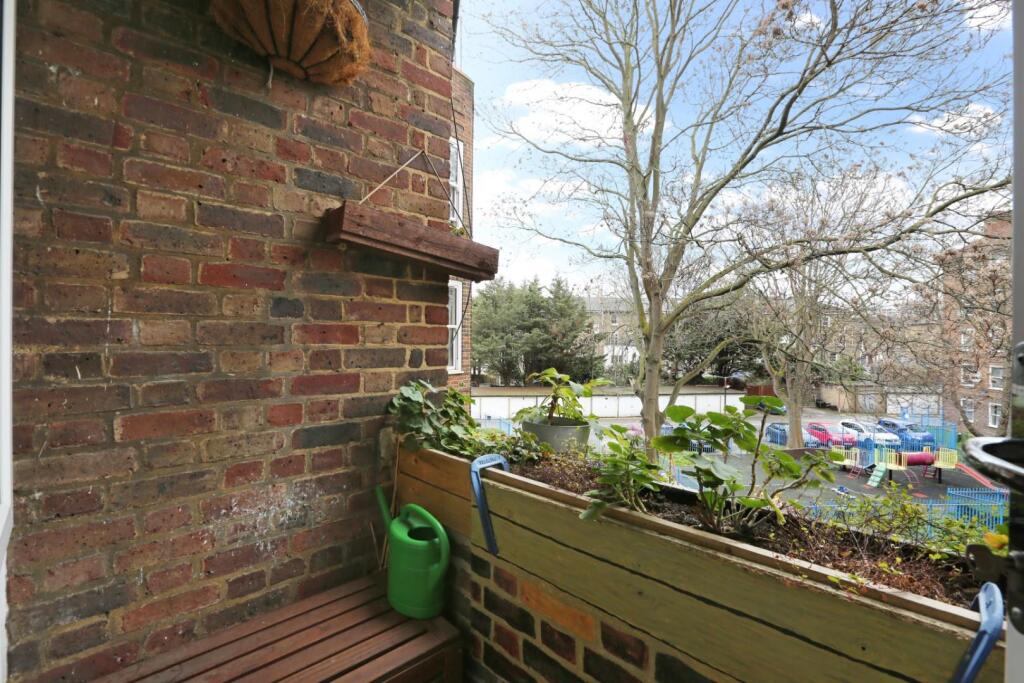 Apartment in London - View 4
