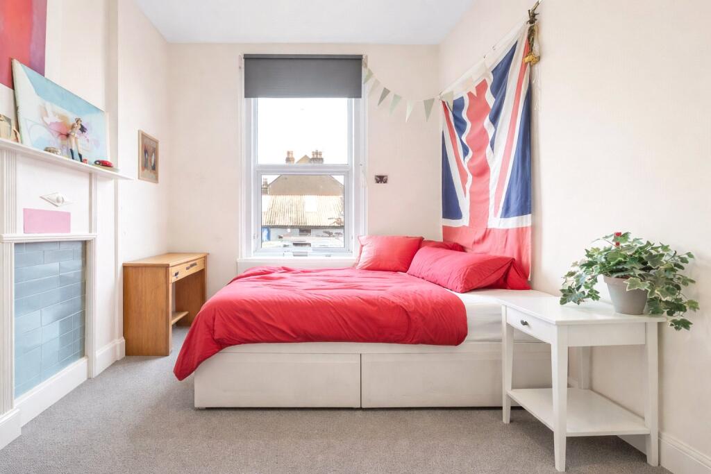 5 bedroom apartment for rent
